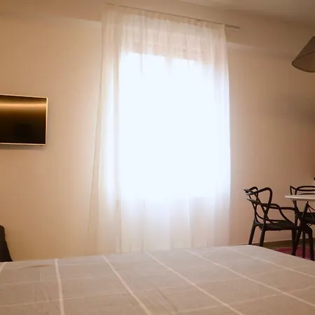 My In - La Grassa Apartment *